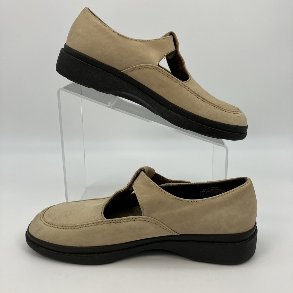 Easy Spirit Mary Jane Shoes Womens 8M Beige Suede Leather Comfort Academia Chic
